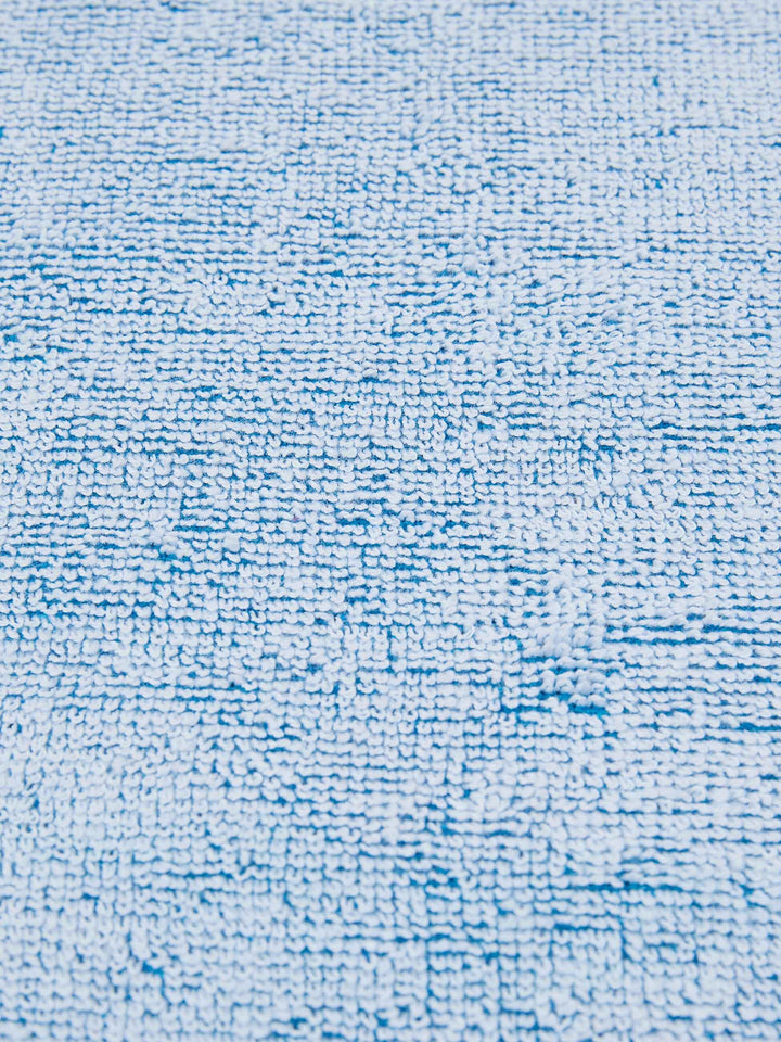 #farbe_azuro-white