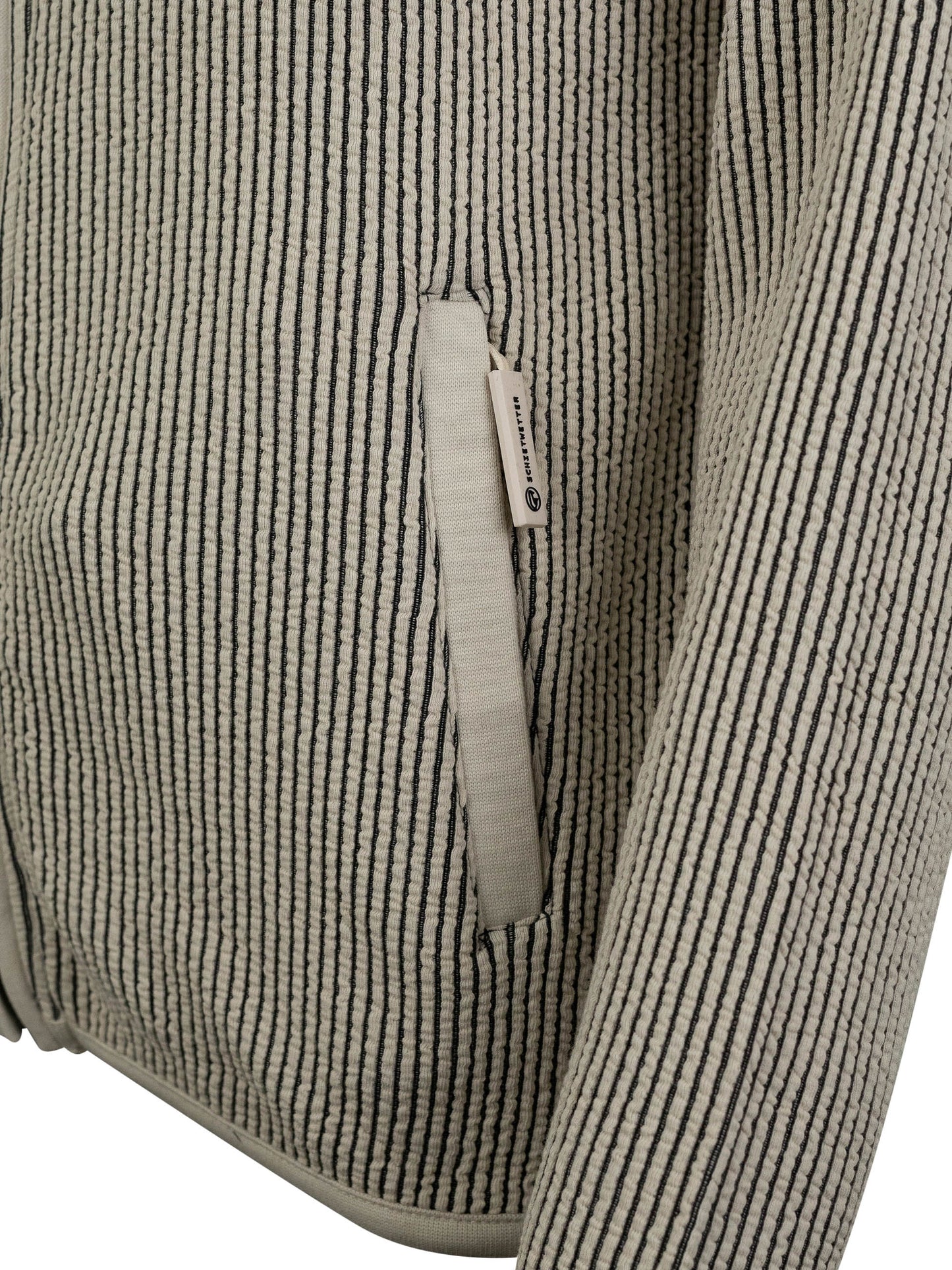 #farbe_offwhite-black